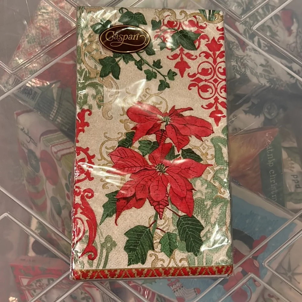 2 pkgs Christmas Decoupage Guest Towels or Napkins